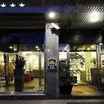 Western Major Hotell 4*