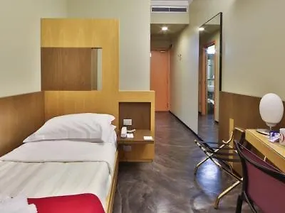 Western Major Hotel